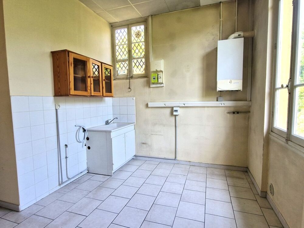   A louer - Bureaux avec parkings - 87 m² - Drap 06340 Drap