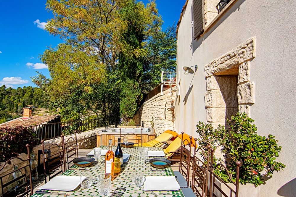 Ancienne bergerie à vendre 5 pièces à 25mn au nord d'AIX EN PROVENCE (13), 100 m2, terrasse et vue panoramique
