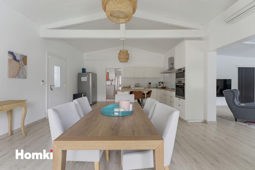 Vente Maison TABANAC – MAISON RÉNOVÉE – 155 M² – 4 CHAMBRES – PISCINE – TERRAIN 1 200 M² Tabanac