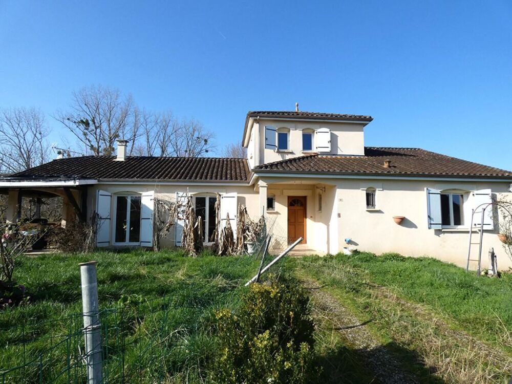 Maison 160m² habitables / sous-sol 200m² / terrain 9540m²