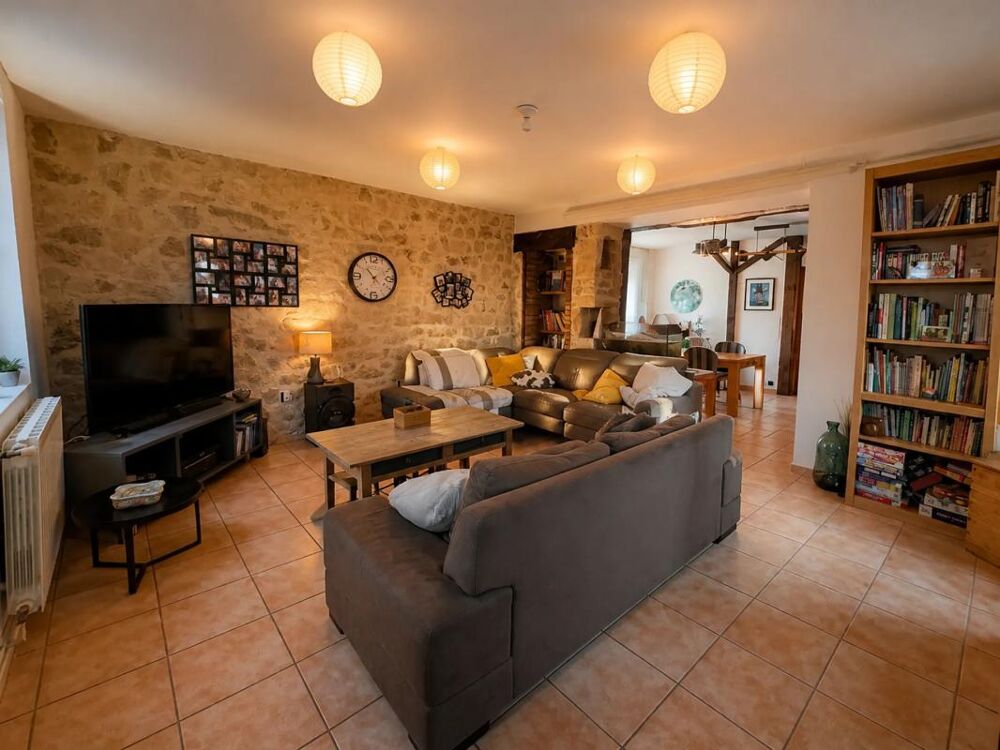 Vente Maison Maison de 7 pièces de 165 m² à Nérondes Nerondes