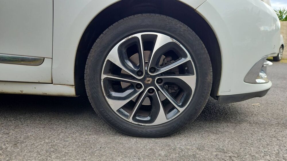 Sc&eacute;nic 1.6 dCi 130 Energy Bose Edition 2016 occasion 97430 Le Tampon