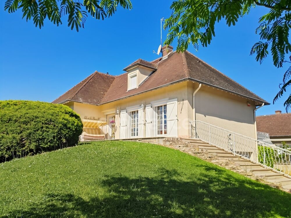 À vendre : Villa grand garage à CHATENOY-EN-BRESSE (71)  4 chambres, 183 m² habitables terrain de 1728 m²