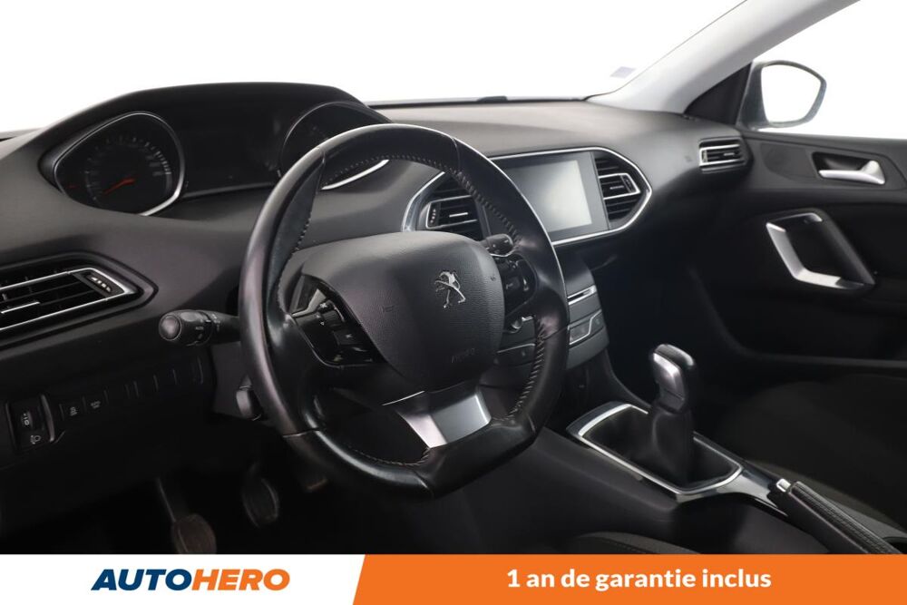308 1.2 PureTech Style 110 ch 2016 occasion 92130 Issy-les-Moulineaux