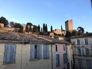  Immeuble à vendre 15 + pièces 410 m²