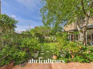Vente Maison Charmante maison familliale - Jardin arboré sans vis-à-vis - 5 chambres et 1 bureau  - Garage - Zola Nantes