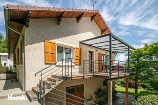  Propriété/château à vendre 8 pièces 212 m²