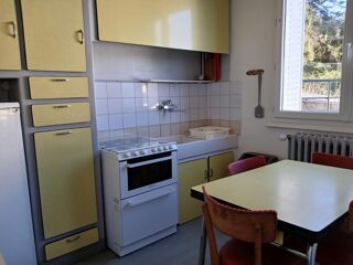  Immeuble à vendre 14 pièces 218 m²