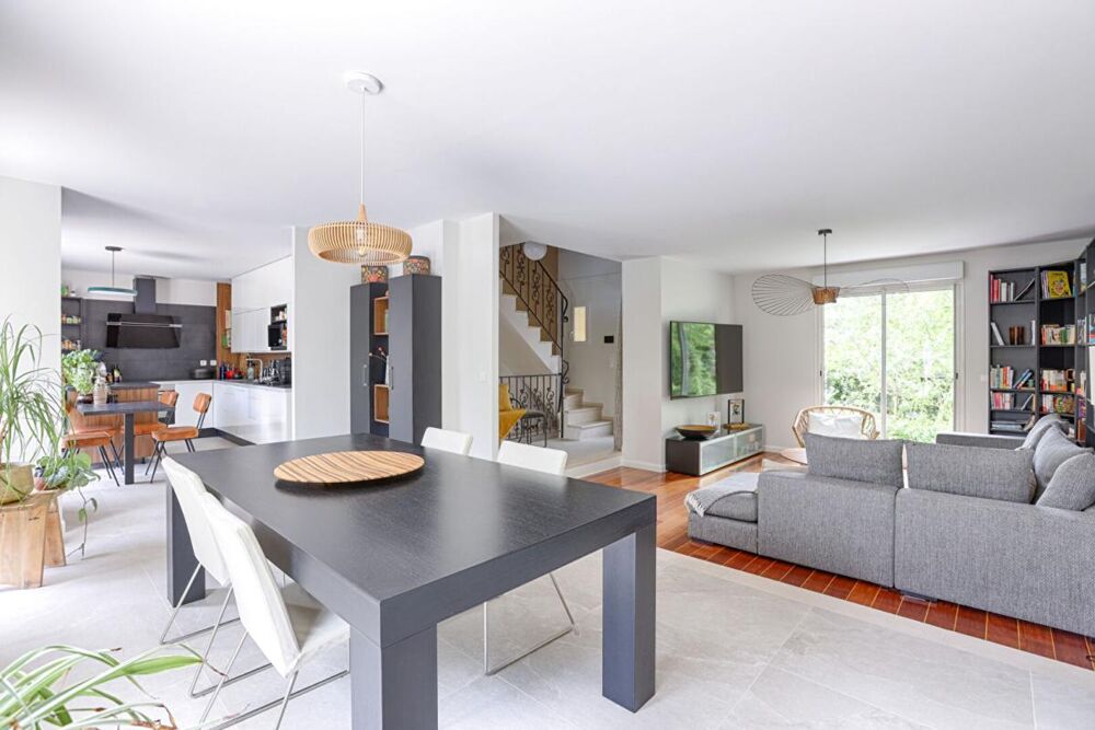 Vente Maison CHAMPCUEIL  Maison individuelle familiale de 140 m²  - 4 chambres, jardin, garage et sous-sol total Champcueil
