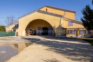  Remise / Grange � vendre 1 pi�ce 303 m�