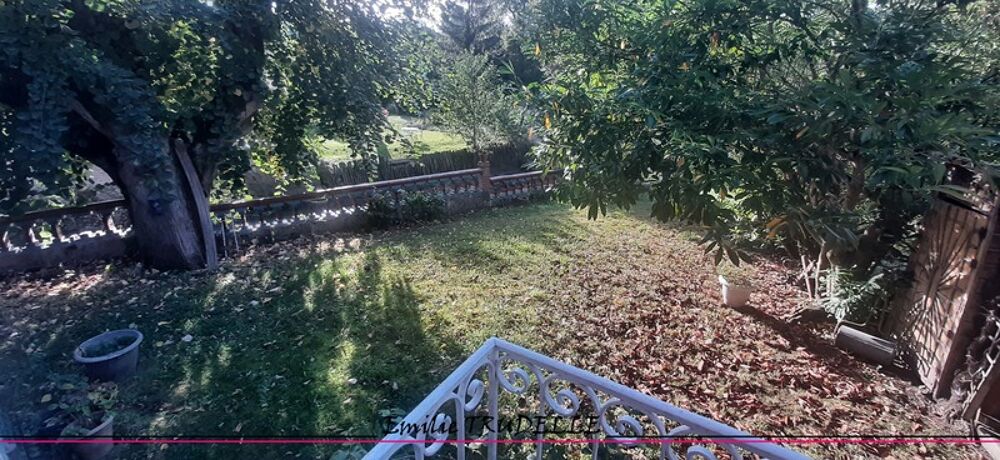 Dpt Sarthe (72), à vendre LA CHARTRE SUR LE LOIR maison 5/6 chambres BORD DE LOIR terrain de 275m²