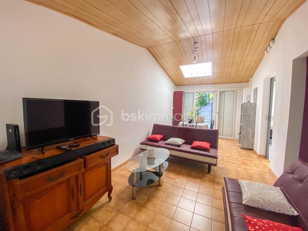 Maison F3 meublée avec abri voiture  La Possession