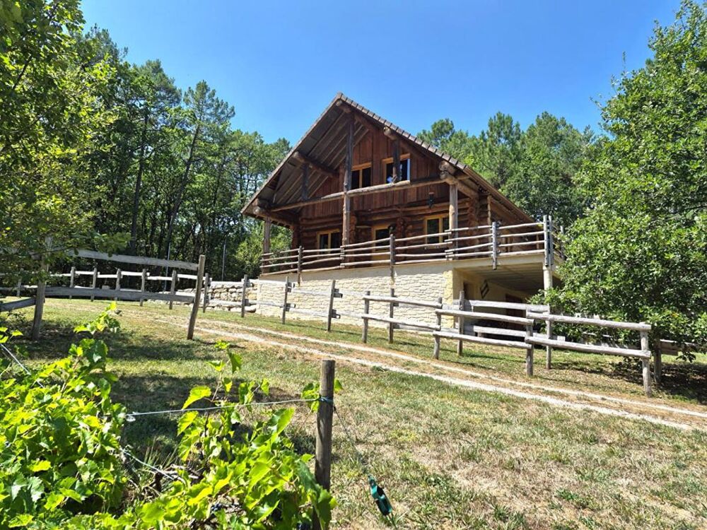 Vente Chalet Chalet authentique de 144 m2 sur sous-sol Chanterac