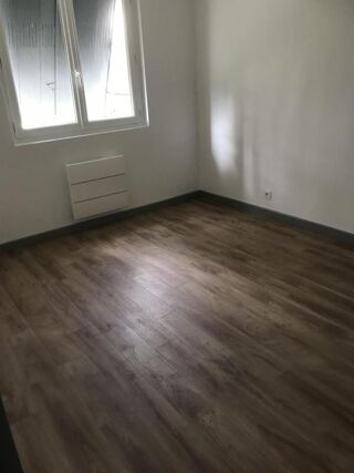  Appartement à louer 6 pièces 129 m²