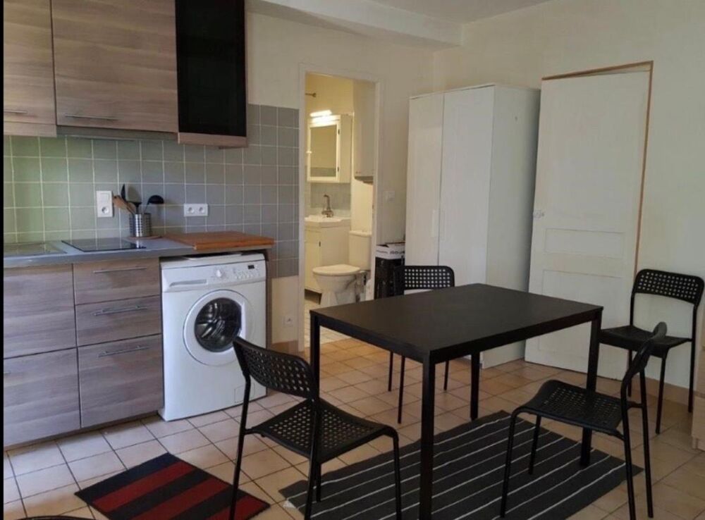 Location Appartement Studio à louer / centre ville Dijon