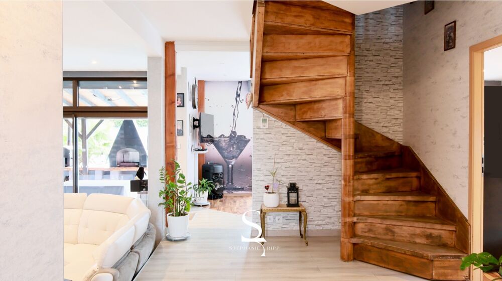 HOERDT - Maison avec piscine et véranda, à proximité de Strasbourg - À VENDRE