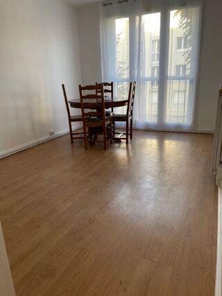  Appartement à louer 2 pièces 40 m²