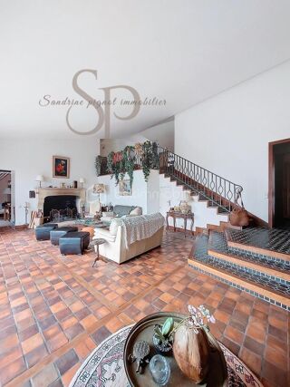  Maison � vendre 8 pi�ces 262 m�