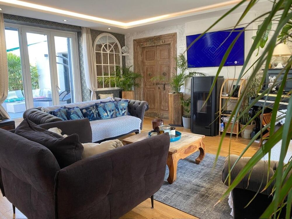 Vente Maison MAISON CLIMATISEE AVEC STUDIO INDEPENDANT LIMITE VANNES Vannes