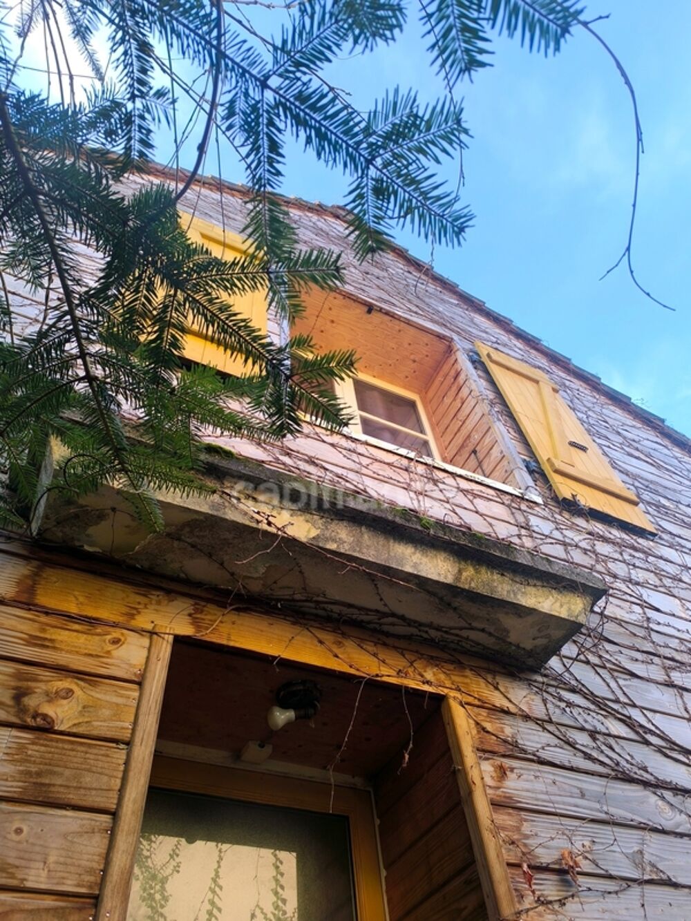 Maison Familiale avec Jardin / Atelier / 2 Parkings  5 pièces NEVERS (58)