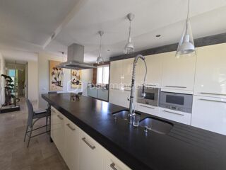  Villa à vendre 8 pièces 195 m²