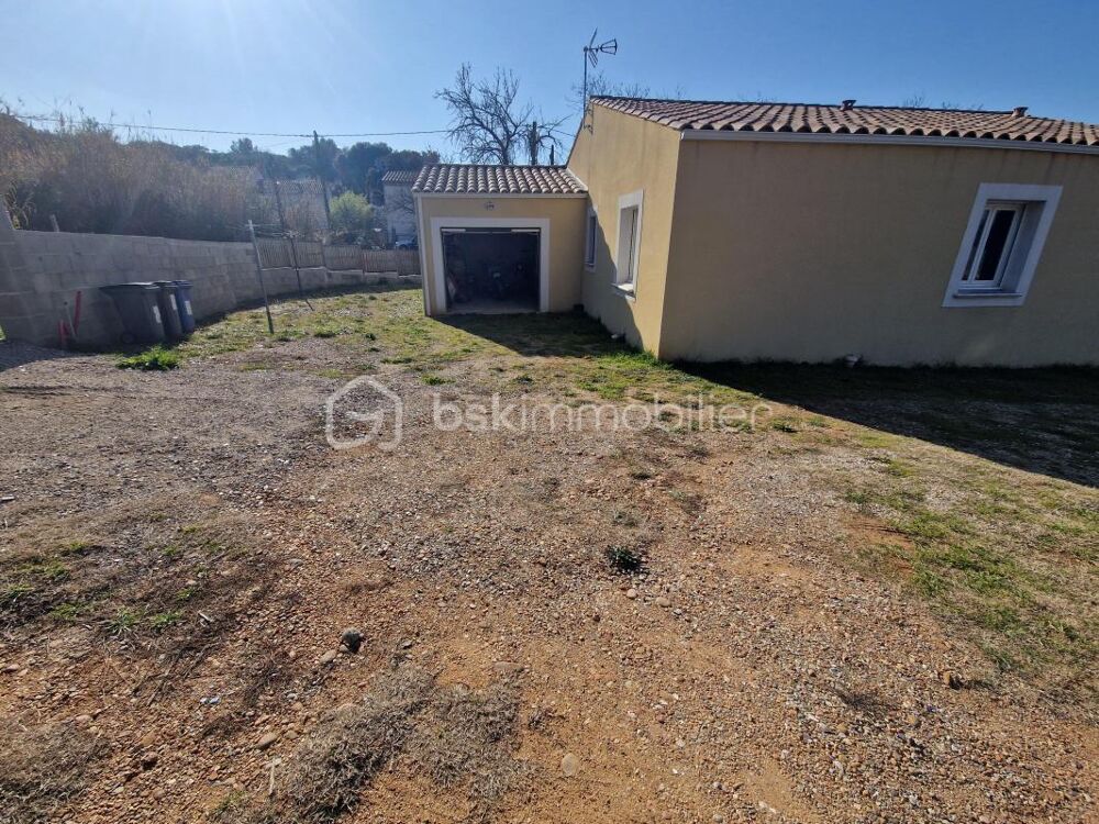 Rare sur le secteur! Maison Clef en main de 2018 de 94m² avec un garage de 21m² sur un terrain piscinable de 841m²