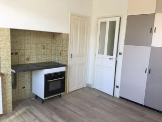  Appartement à louer 3 pièces 76 m²