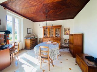  Propriété/château à vendre 7 pièces 110 m²