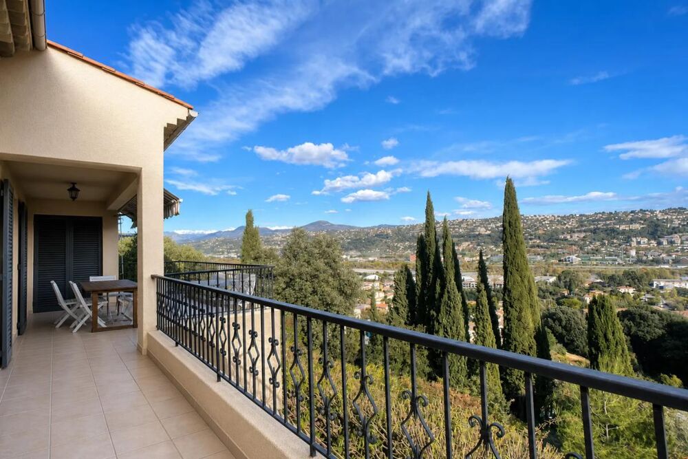 Grande Maison 6P avec Potentiel à Saint-Laurent-du-Var
