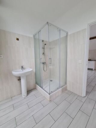  Appartement � louer 3 pi�ces 84 m�