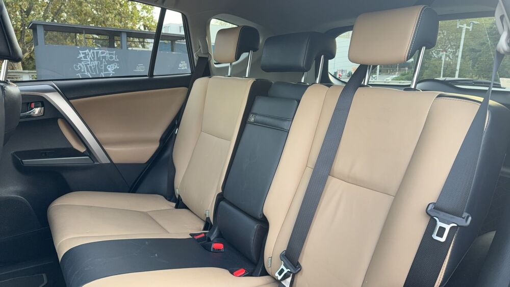 RAV 4 IV 2.5 197 Lounge - Toit ouvrant 2017 occasion 94170 Le Perreux Sur Marne