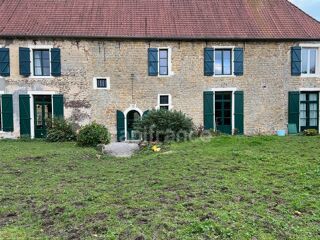  Propriété/château à vendre 15 + pièces 468 m²