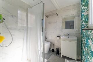  Maison � vendre 8 pi�ces 220 m�