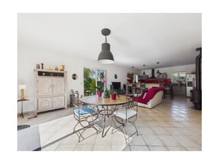  Maison � vendre 6 pi�ces 210 m�