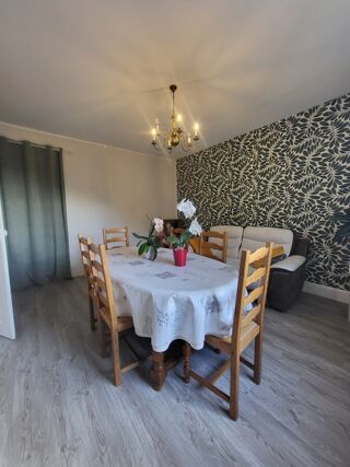  Immeuble  vendre 15 + pices 497 m
