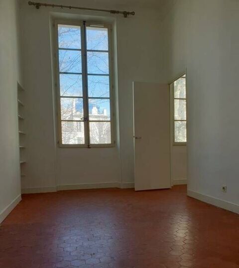  Appartement � louer 4 pi�ces 140 m�