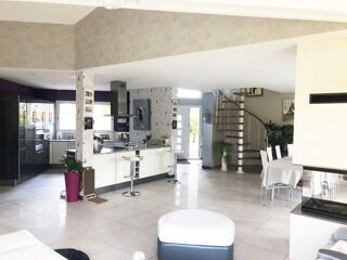  Maison  vendre 6 pices 177 m