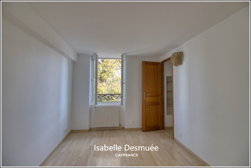 Vente Maison Maison familiale 4 chambres avec cour et stationnement – Proche gare – Tullins Tullins