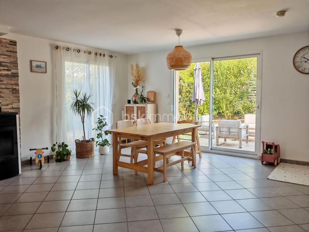 Vente Maison Maison familiale de 2012 – Lumineuse, soignée et prête à vivre Langeais