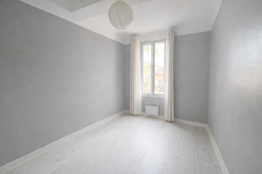Vente Appartement Appartement 3 pièces avec balcon filant Frejus