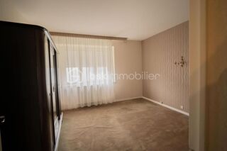  Maison � vendre 8 pi�ces 320 m�