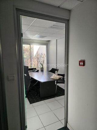  Immeuble � vendre 10 pi�ces 270 m�