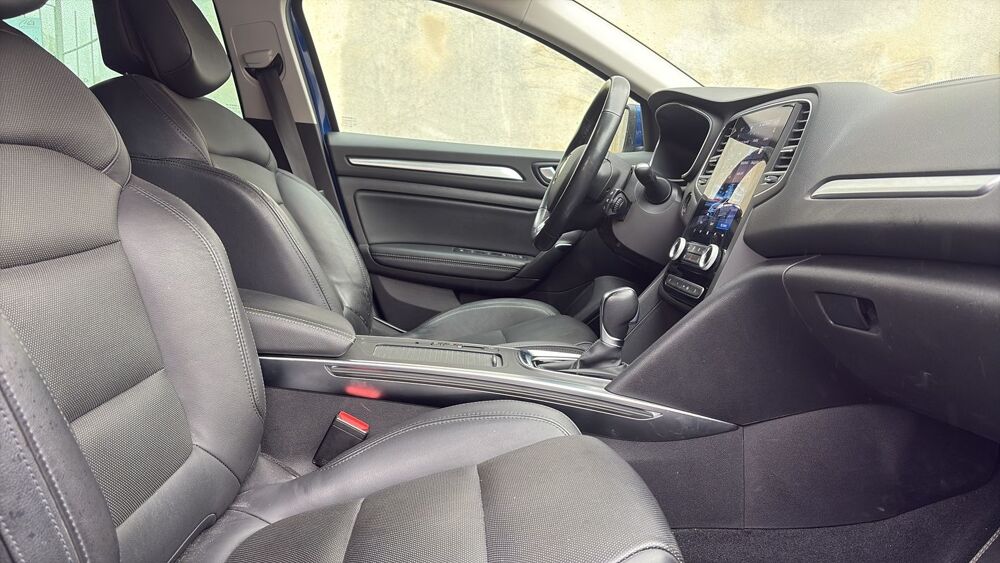 M&eacute;gane 1.6 E-TECH 158 EDC Intens - Premi&egrave;re main Entretien construc 2021 occasion 16100 Cognac