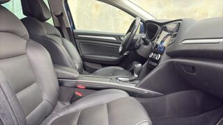 M&eacute;gane 1.6 E-TECH 158 EDC Intens - Premi&egrave;re main Entretien construc 2021 occasion 16100 Cognac