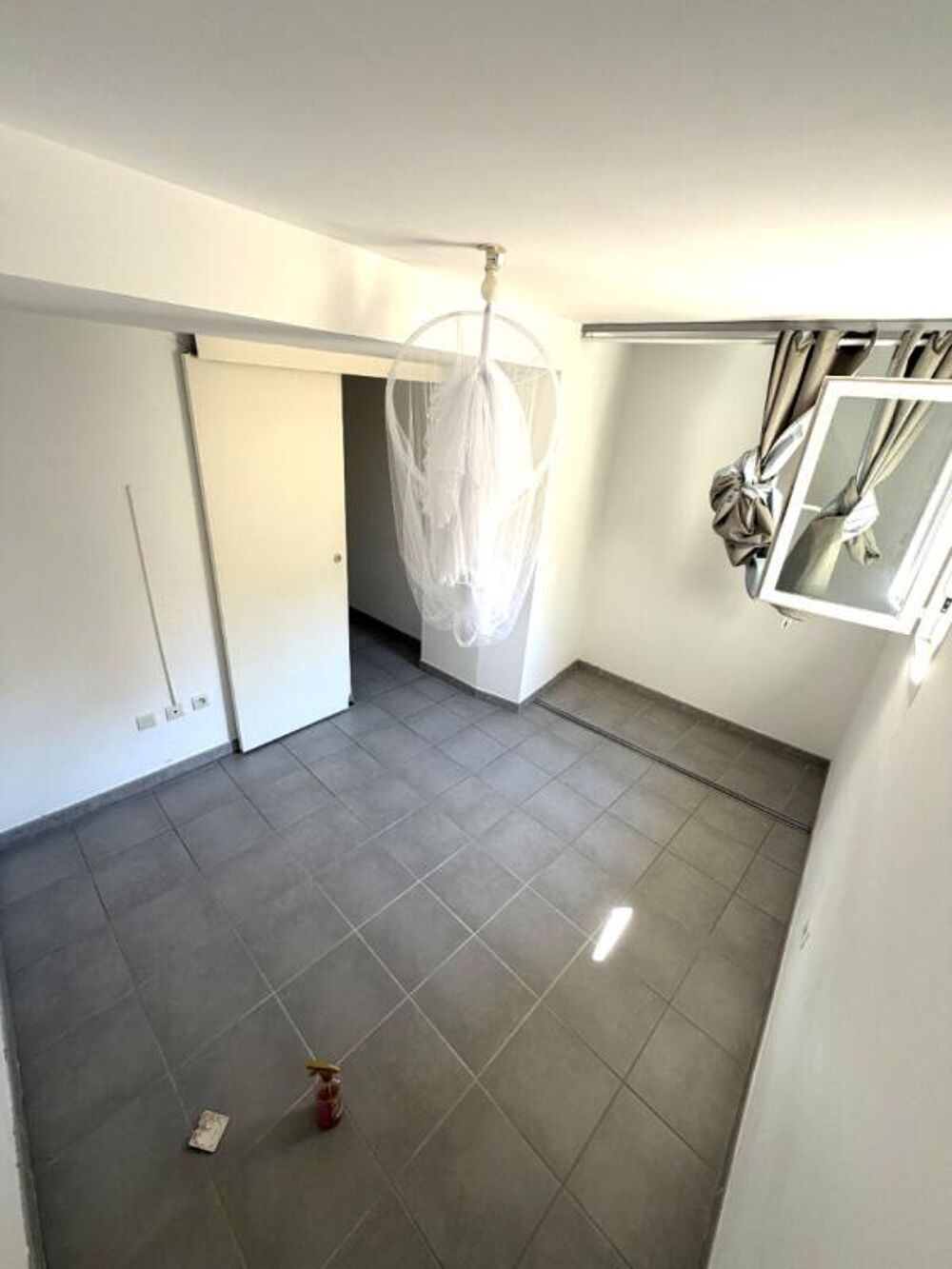 Location Appartement À louer - Charmant T2 de 40 m² à Saint-Chamas - 680 /mois Saint chamas