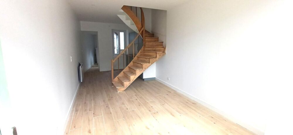 Maison 3 chambres 78 m² , Entièrement rénovée. Centre de Durtal