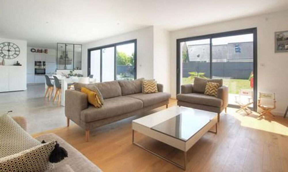 4 PIÈCES de 83m² + BALCON + PKG(s)