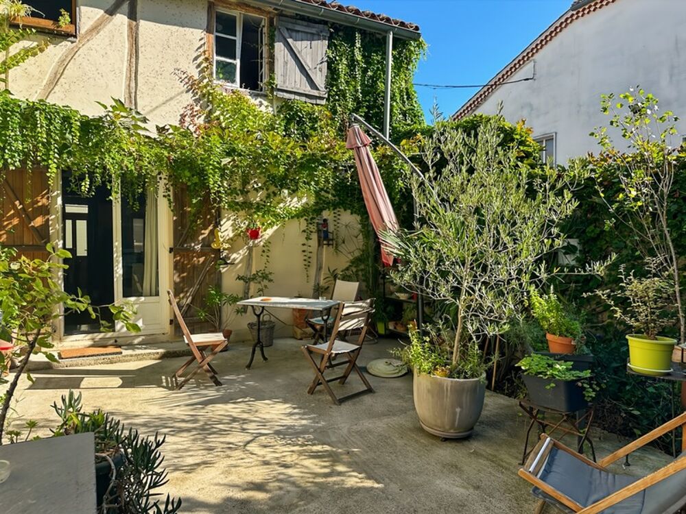 - BASSOUES (32) - À VENDRE - Ensemble de deux maisons à Bassoues (8 pièces) - 183 m2 avec cour intérieure