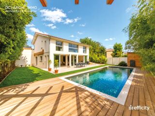  Villa à vendre 8 pièces 212 m²