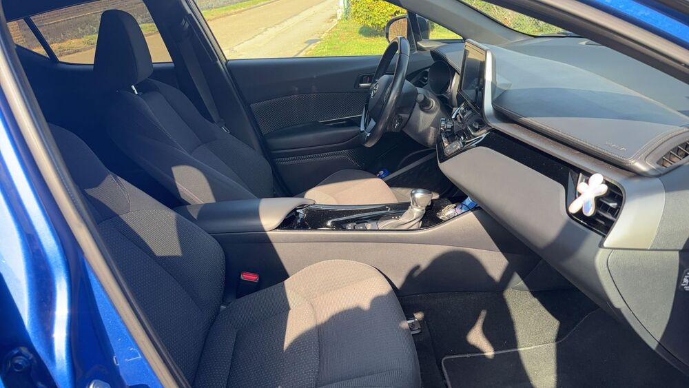 C-HR 1.8 VVT-i 122 Hybride 2WD CVT Design - Automatique 2019 occasion 27930 Dardez